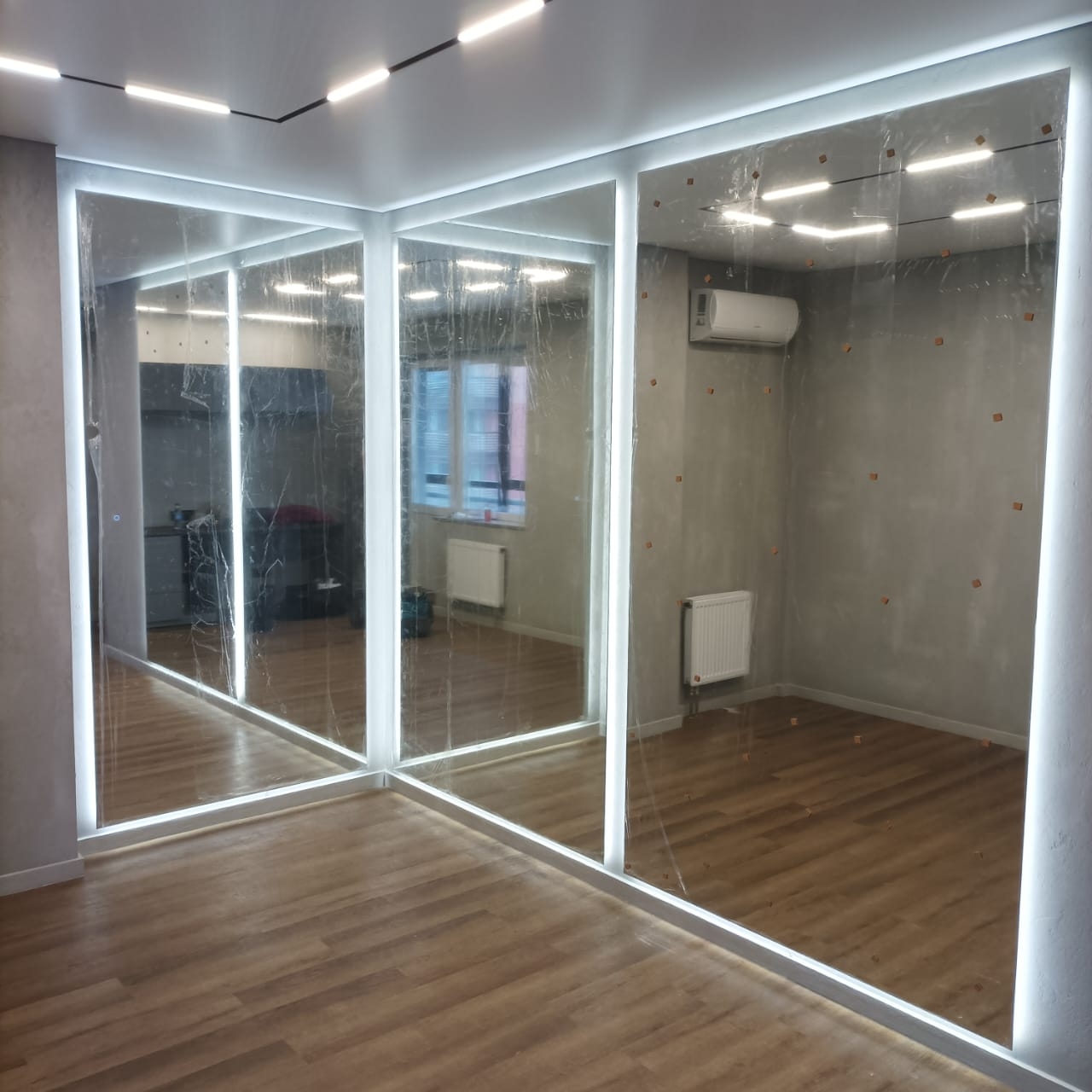 зеркало с подсветкой на заказ